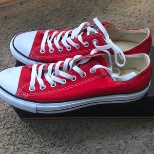 Converse Shoes - Mens 9 Women’s 11 Converse Shoes - Mens 9 Women’s 11